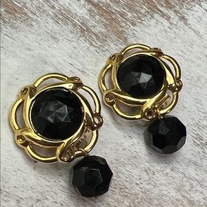 Vintage Elegant Gold/Black Clip On Earrings